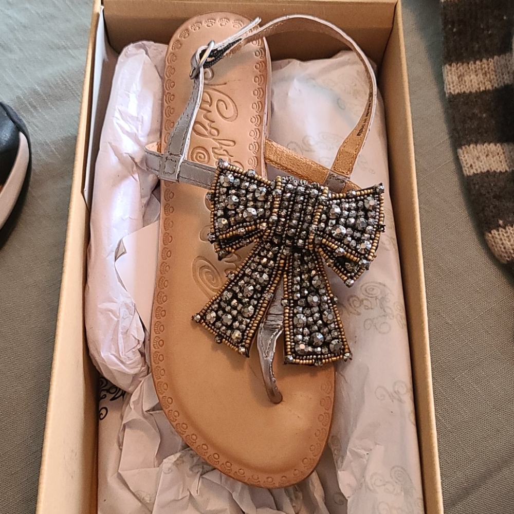 Naughty monkey sandals